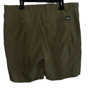 REI Men's‎ Co Op Green Cargo Shorts S40 Hiking Fishing Outdoor Ripstop Nylon